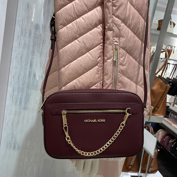 Michael Kors Jet Set Item Large East West Zip Chain Crossbody 
Merlot - Picture 2 of 16